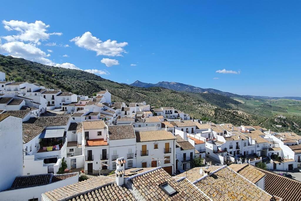 Entre Vistas Guest House Zahara De La Sierra Exterior foto